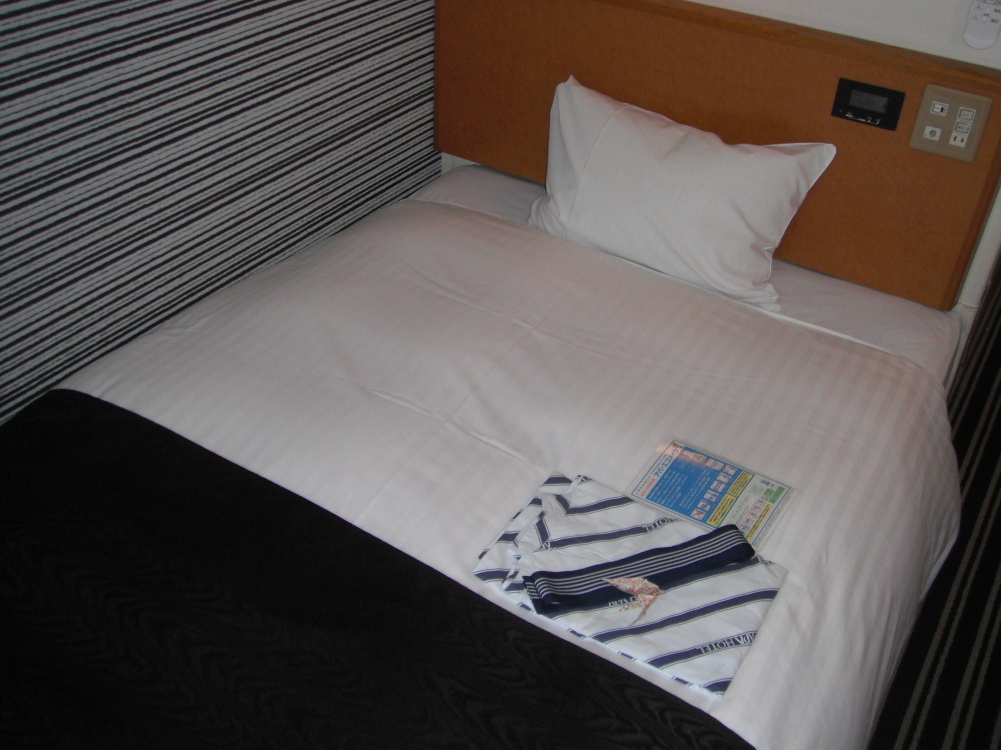 Apa Hotel Tokushima Ekimae Esterno foto