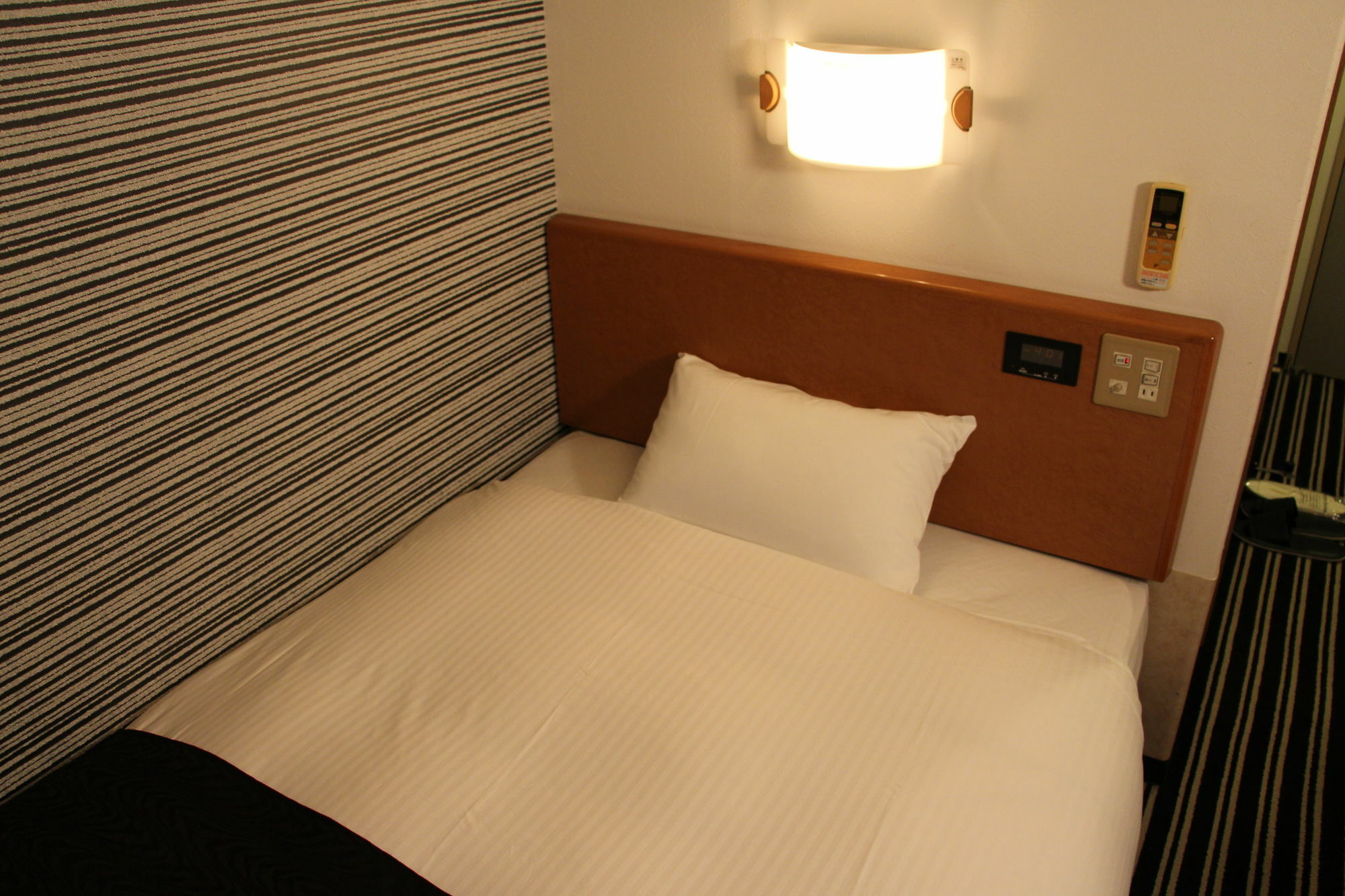 Apa Hotel Tokushima Ekimae Esterno foto