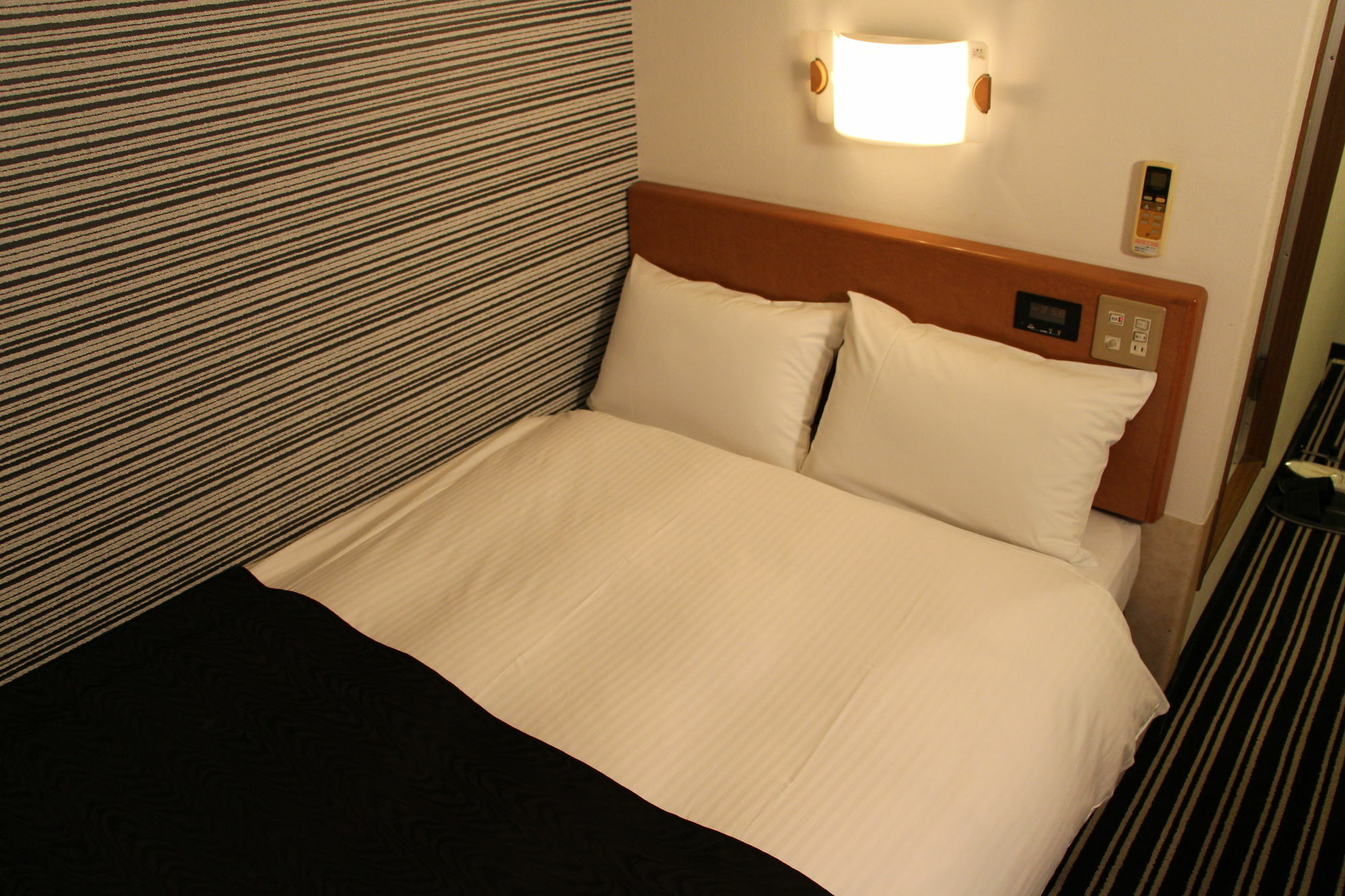 Apa Hotel Tokushima Ekimae Esterno foto